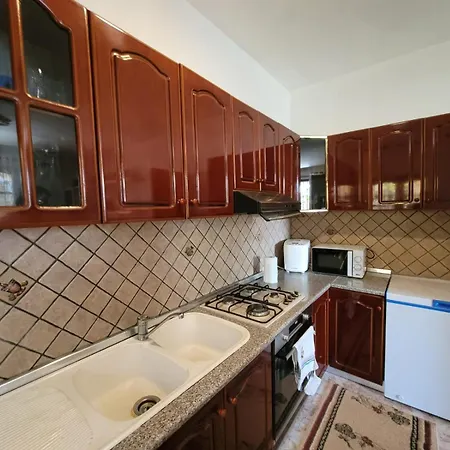 Private Room On A Shared Apartament Near Durres Beach Exterior photo